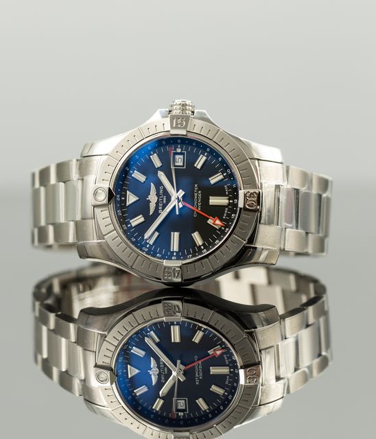 Breitling Avenger Automatic 43 A32397 Image 6